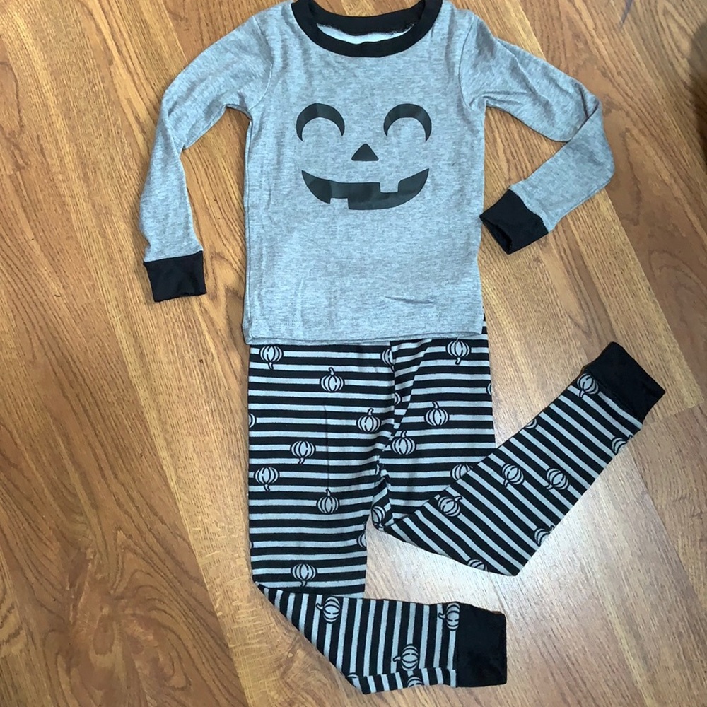 Halloween PJs 4T